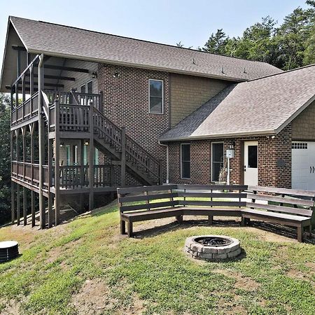 Pet-Friendly Smoky Mountain Retreat With Game Room! Sevierville Esterno foto