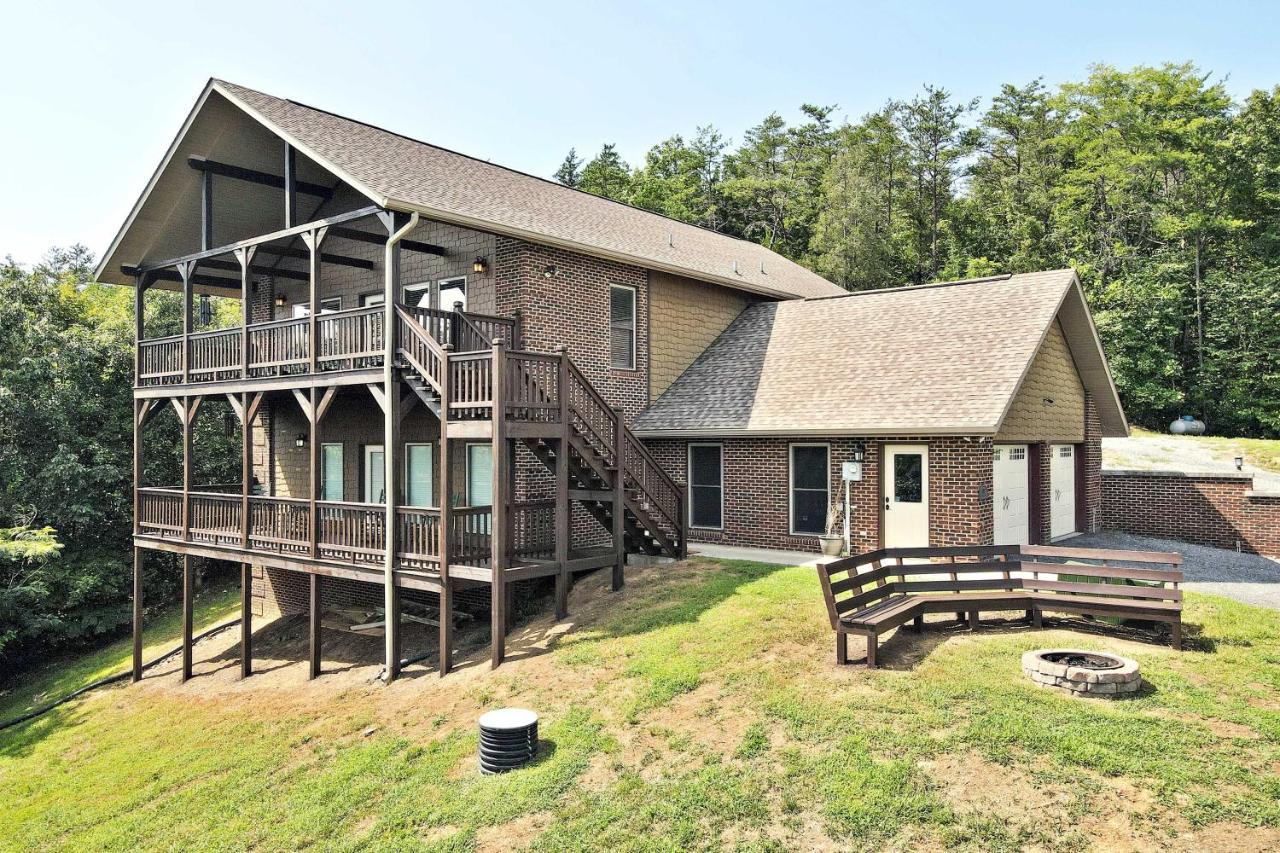 Pet-Friendly Smoky Mountain Retreat With Game Room! Sevierville Esterno foto